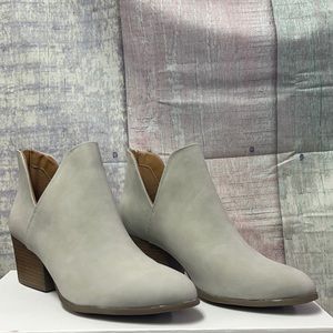 Brand new Woman’s SO ankle boots. Size 10.